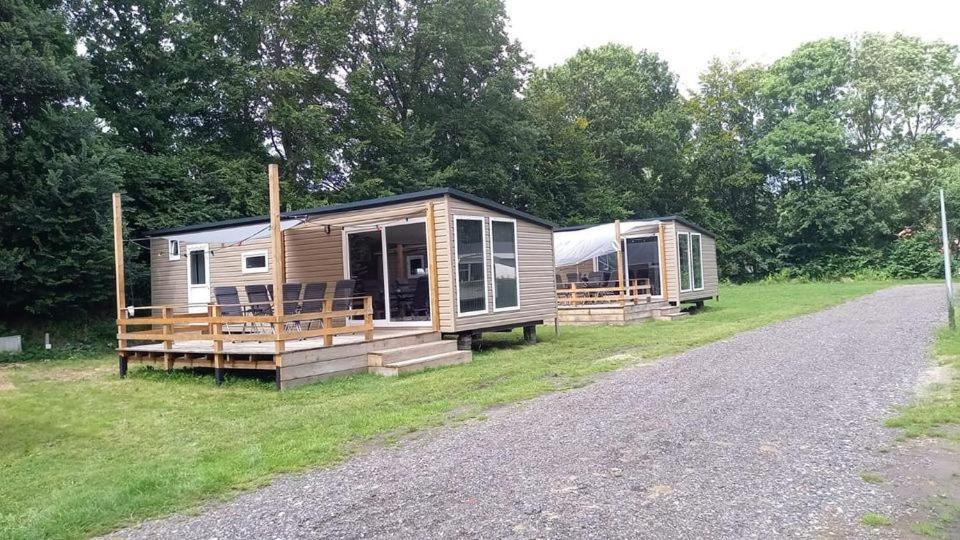 Chalet 2 Landgoedcamping Nienoord In Leek Exterior foto